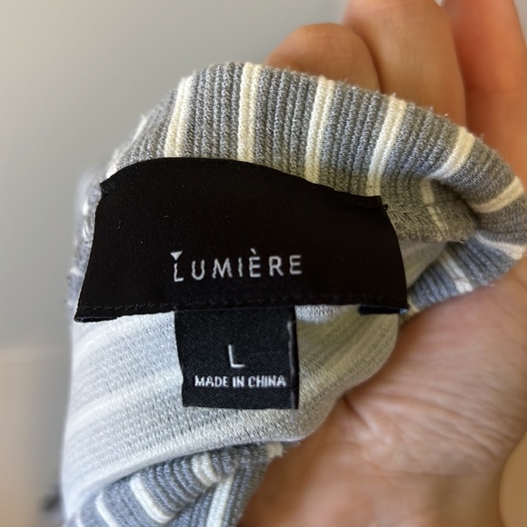 Deep, V-neck, gray and white striped dress - Picture 2 of 2